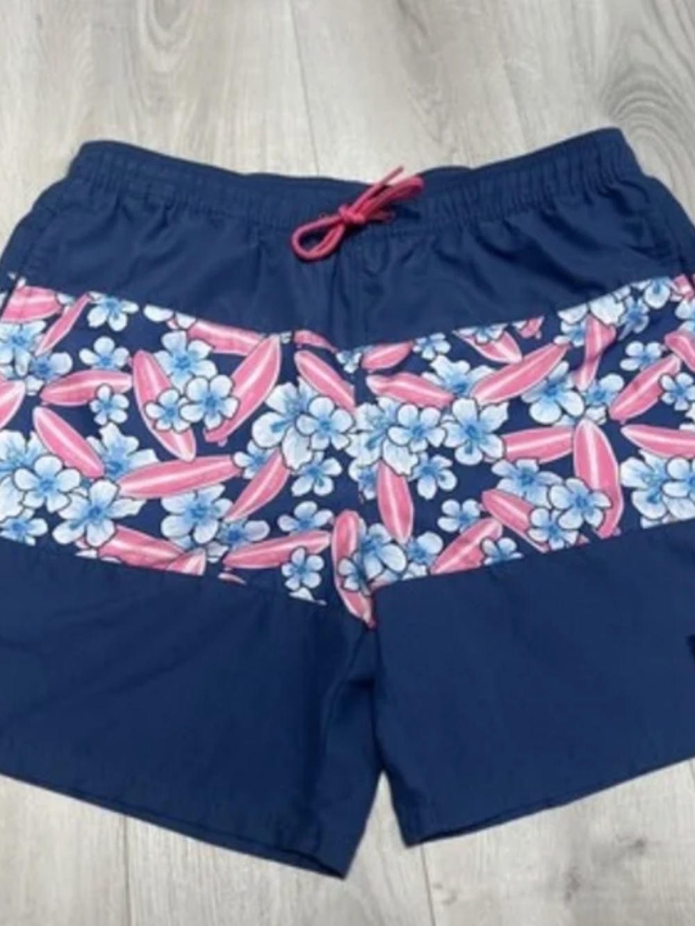 Vineyard Vines Pieced Surfboard Chappy Swim Trunks Men's size XL
